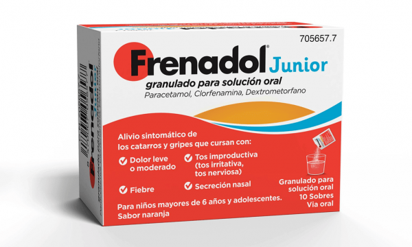 Frenadol junior es un antigripal que mejora los síntomas del resfriado, fiebre, tos y congestión nasal, para mayores de 6 años.