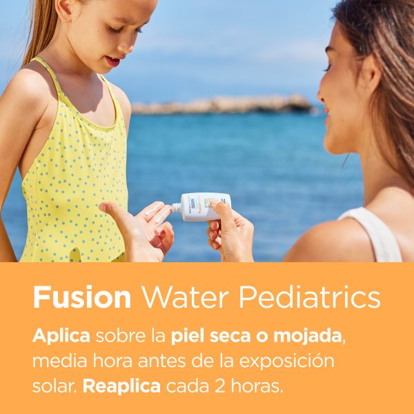 Isdin FusionWater Pediatrics SPF 50 es un protector solar ultraligero de uso diario con alta protección UVB y UVA SPF 50
